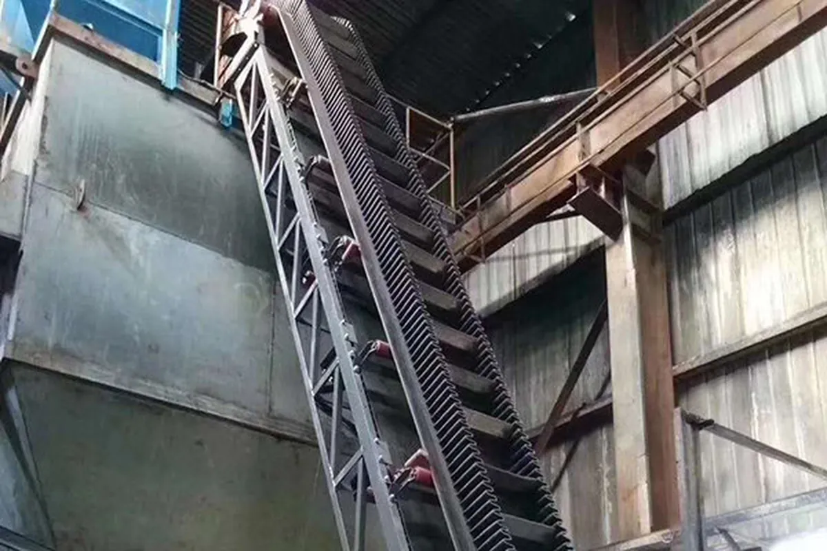Steep angle conveyors — industrial application photograph